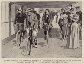 Sport atletici su un transatlantico, la corsa in bicicletta